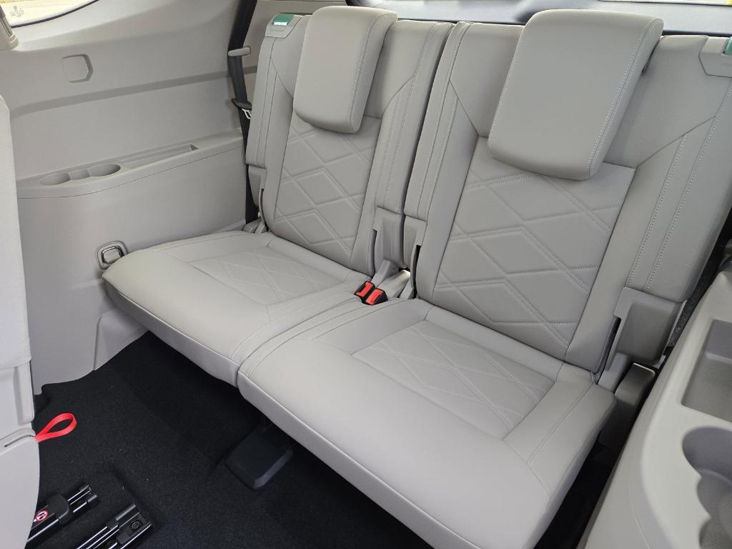 new 2025 Volkswagen Atlas car, priced at $42,715