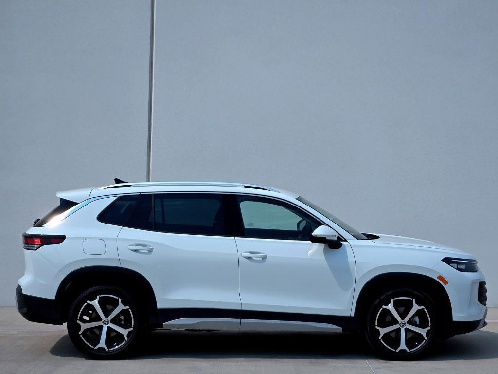new 2025 Volkswagen Tiguan car, priced at $31,396