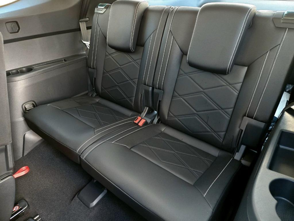 new 2026 Volkswagen Atlas car, priced at $41,911
