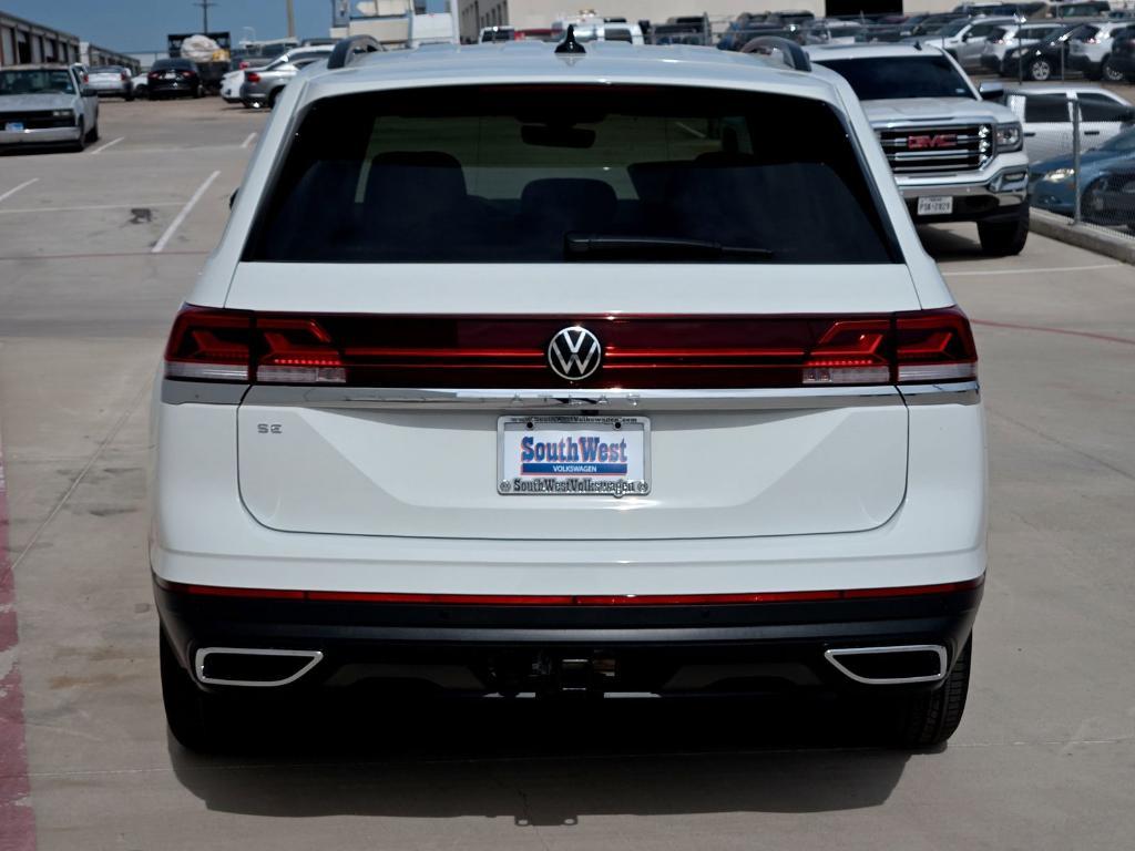 new 2025 Volkswagen Atlas car, priced at $40,556