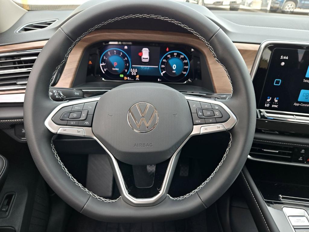 new 2025 Volkswagen Atlas car, priced at $40,556