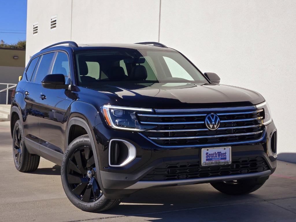 new 2025 Volkswagen Atlas car, priced at $43,325