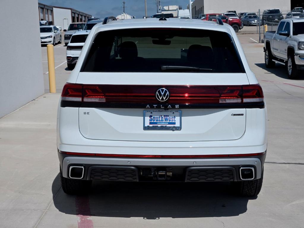 new 2025 Volkswagen Atlas car, priced at $44,078