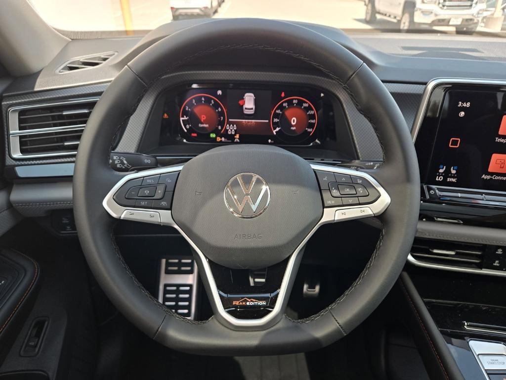 new 2025 Volkswagen Atlas car, priced at $44,078