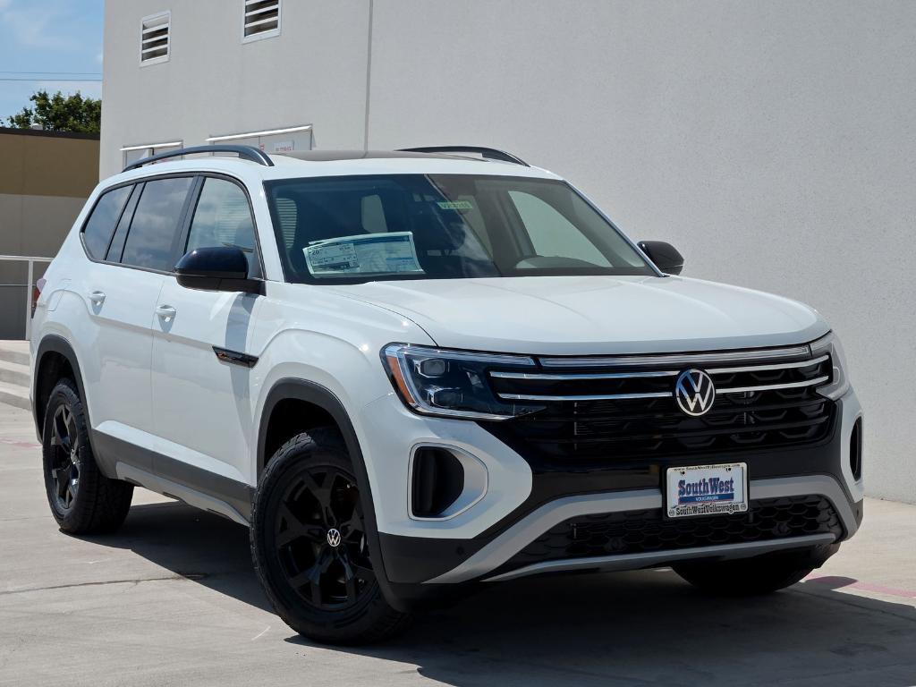 new 2025 Volkswagen Atlas car, priced at $44,078