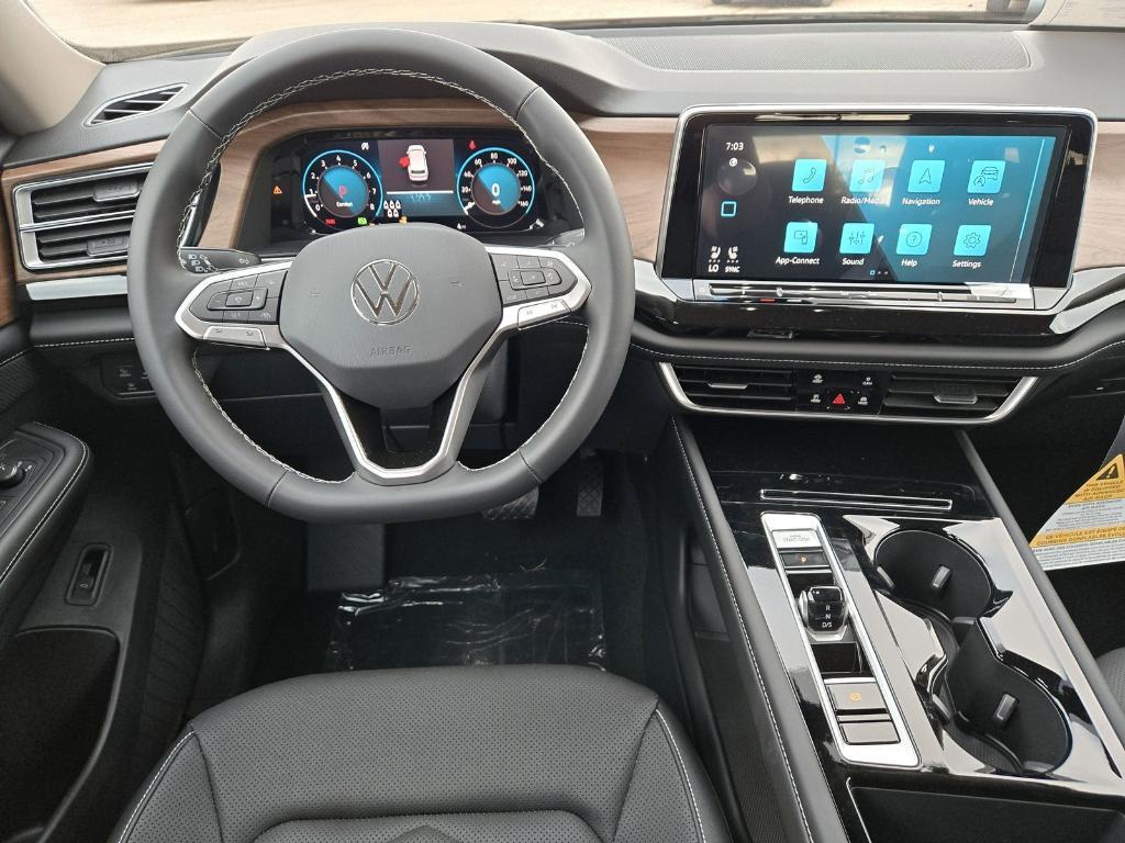 new 2025 Volkswagen Atlas car, priced at $40,556