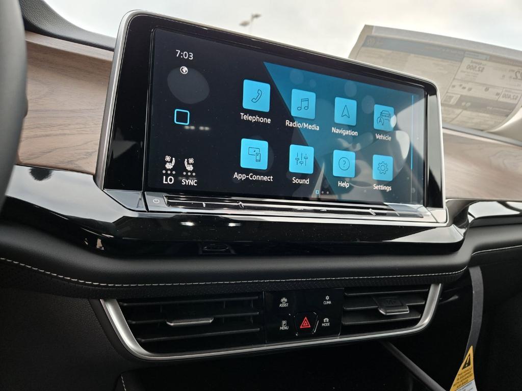new 2025 Volkswagen Atlas car, priced at $40,556