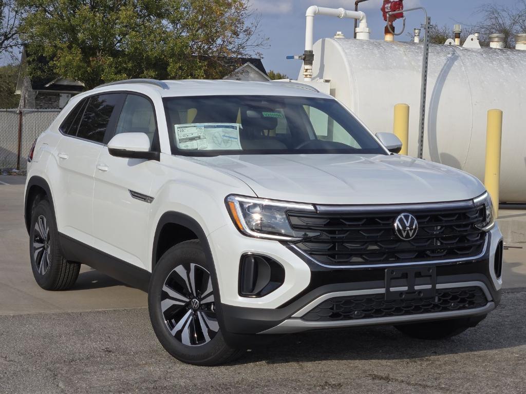 new 2026 Volkswagen Atlas Cross Sport car, priced at $38,868