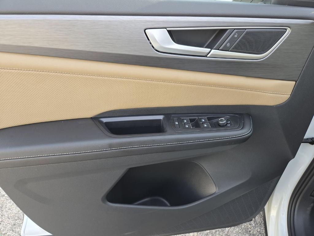 new 2026 Volkswagen Atlas Cross Sport car, priced at $38,868