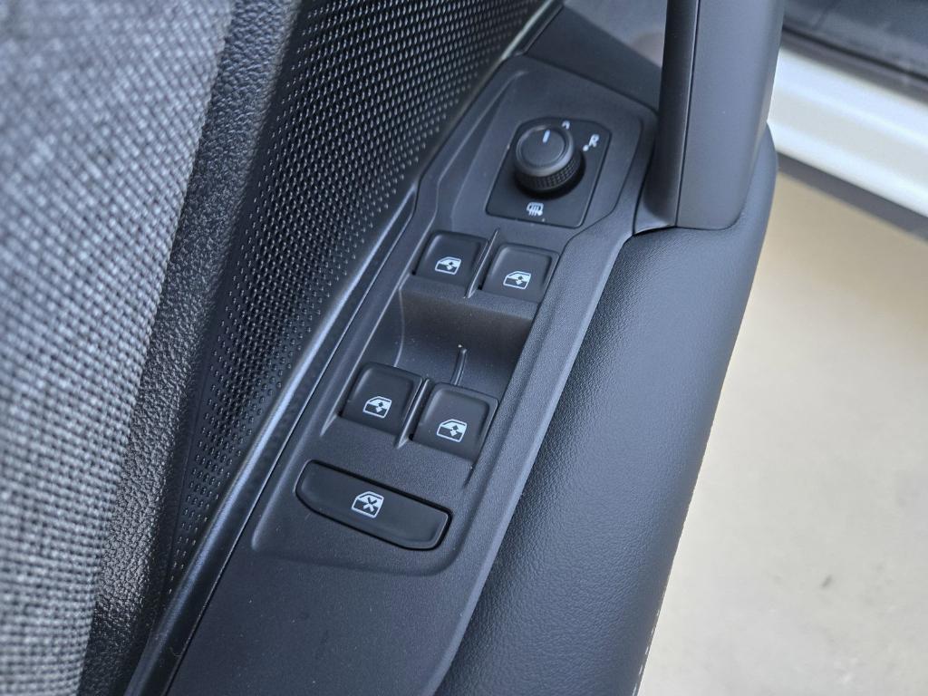 new 2026 Volkswagen Tiguan car, priced at $30,599