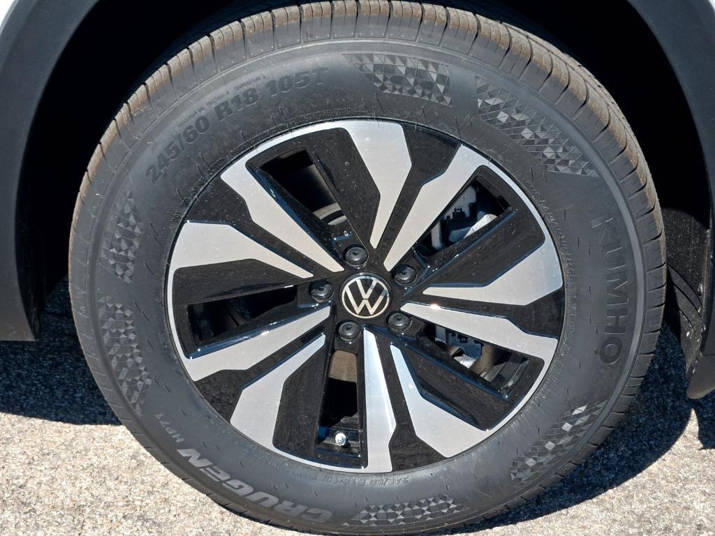 new 2026 Volkswagen Atlas car, priced at $39,844