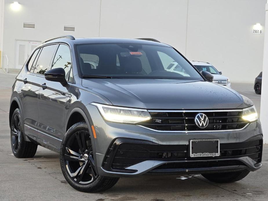 new 2024 Volkswagen Tiguan car, priced at $33,864