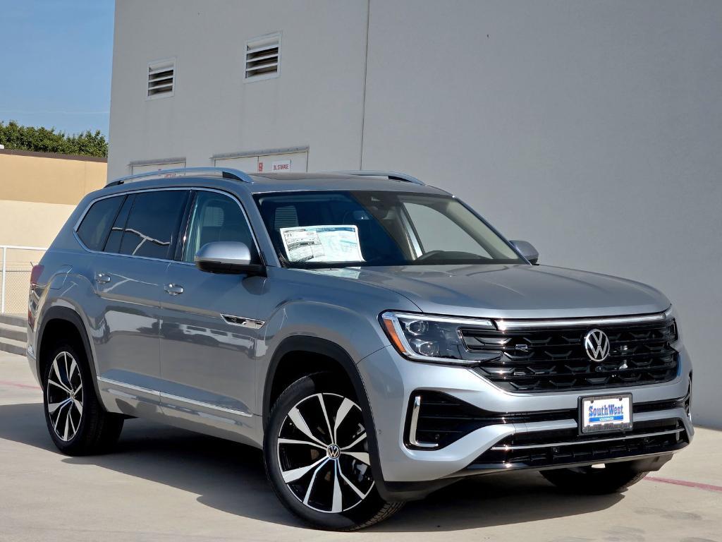 new 2025 Volkswagen Atlas car, priced at $50,360