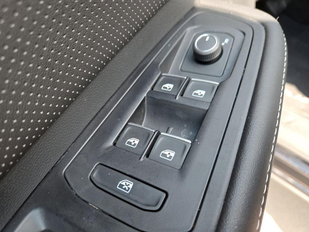 new 2024 Volkswagen Atlas car, priced at $36,964