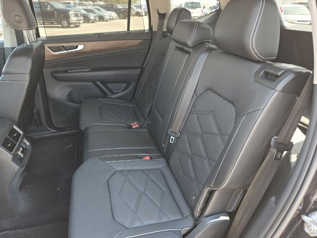 new 2024 Volkswagen Atlas car, priced at $36,964