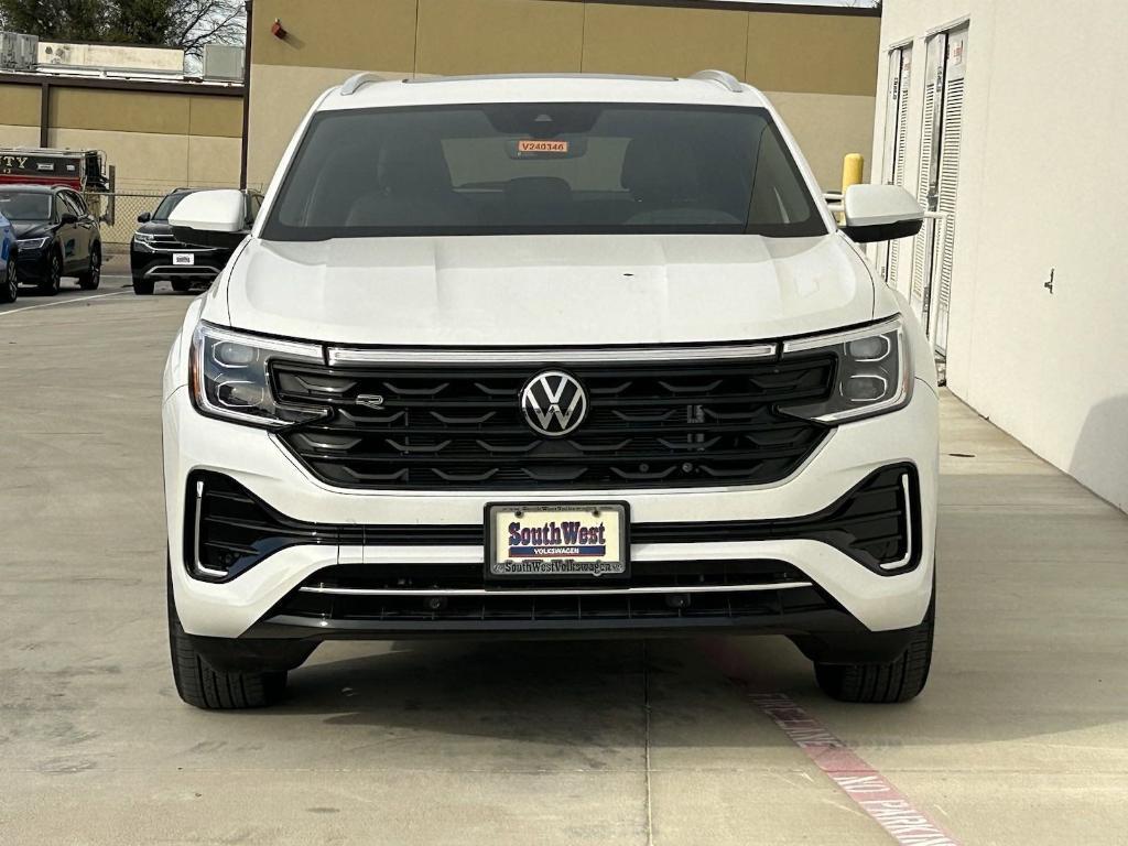 new 2024 Volkswagen Atlas Cross Sport car, priced at $43,636