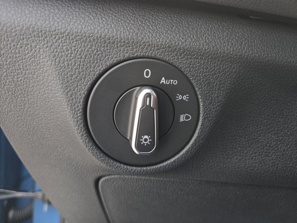 new 2025 Volkswagen Jetta car, priced at $24,989