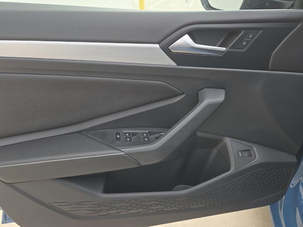 new 2025 Volkswagen Jetta car, priced at $24,989