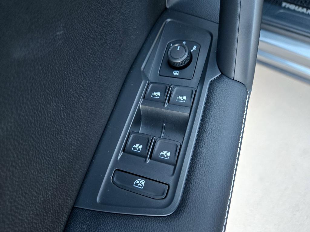 new 2024 Volkswagen Tiguan car, priced at $26,731