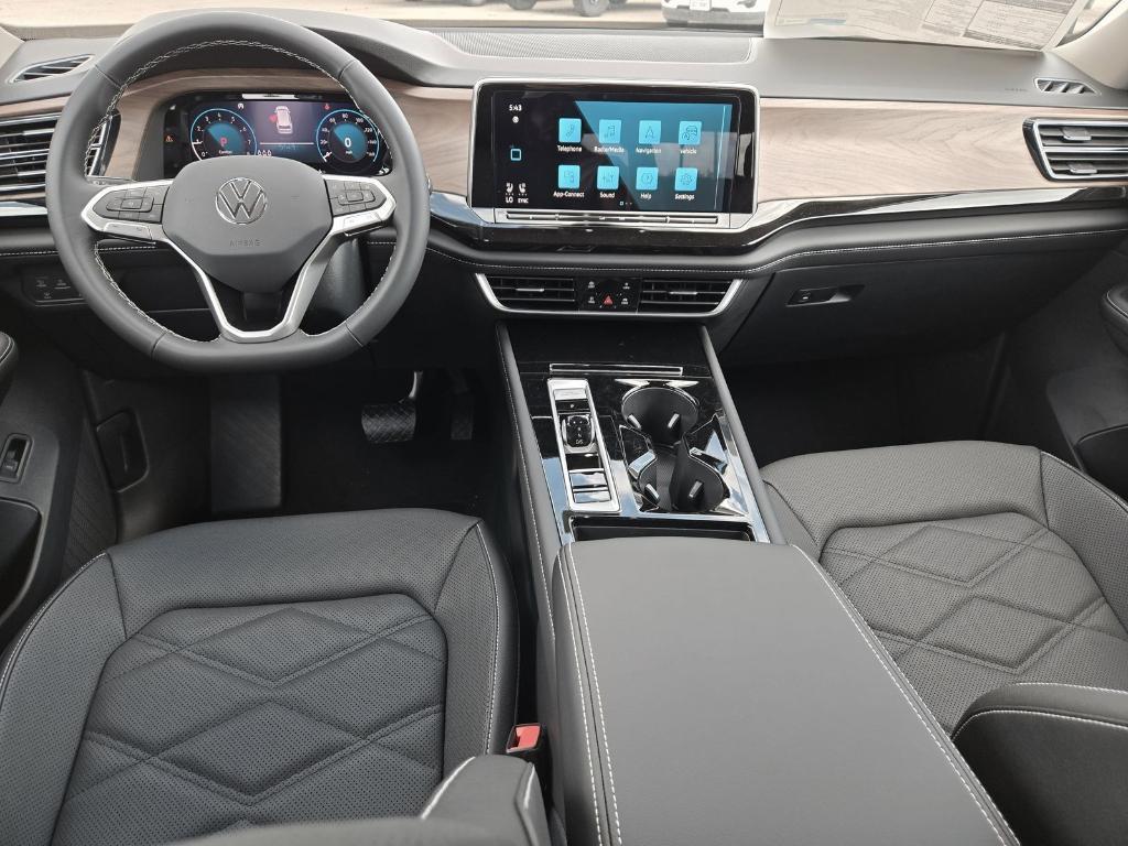 new 2025 Volkswagen Atlas car, priced at $41,605