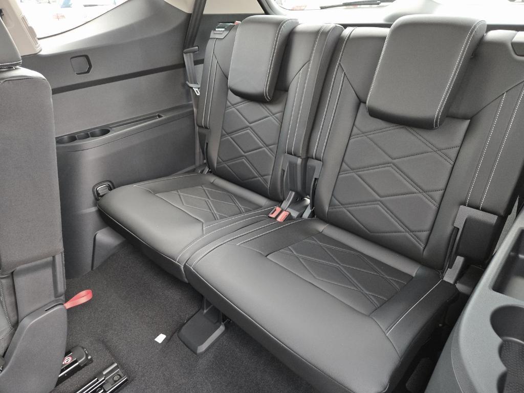 new 2025 Volkswagen Atlas car, priced at $41,605