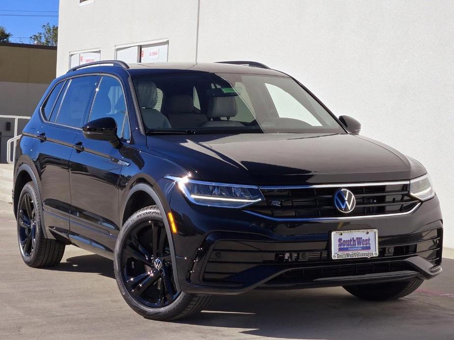 new 2024 Volkswagen Tiguan car, priced at $32,850