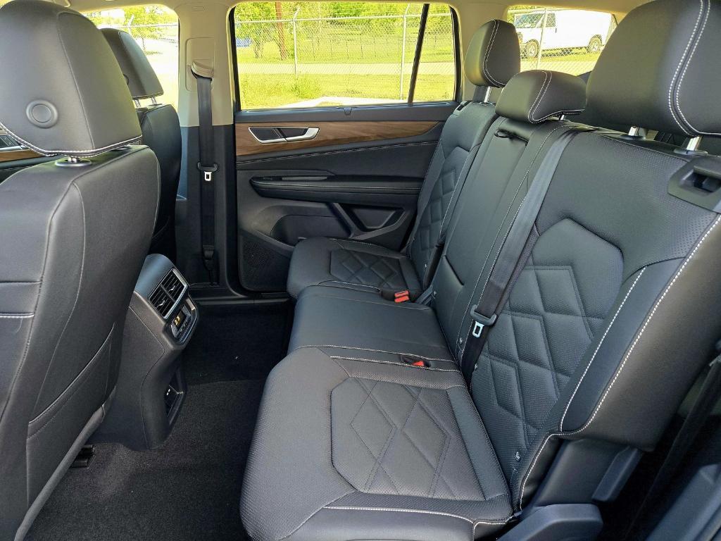 new 2025 Volkswagen Atlas car, priced at $41,458