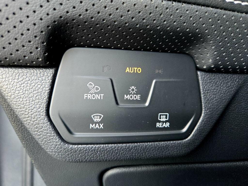new 2025 Volkswagen Atlas car, priced at $41,458
