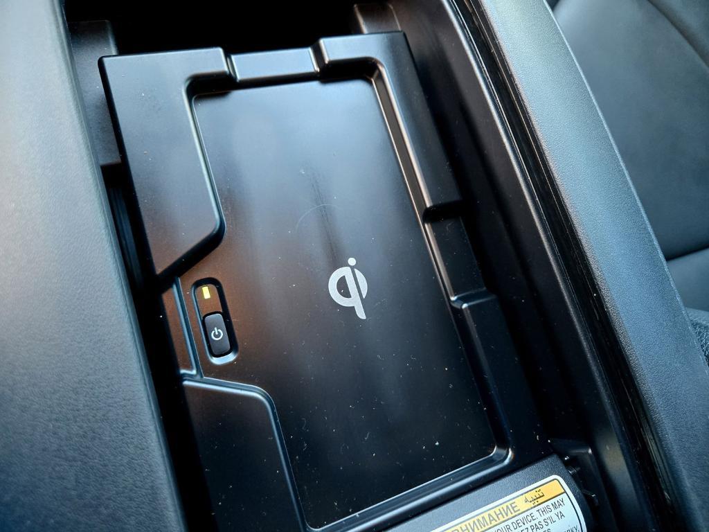 used 2021 Toyota Highlander car, priced at $22,594