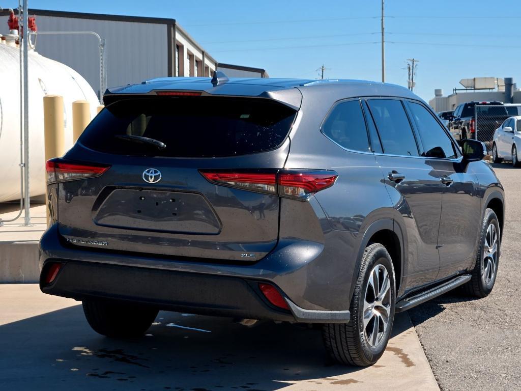 used 2021 Toyota Highlander car, priced at $22,594