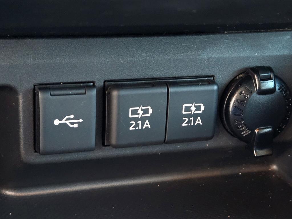 used 2021 Toyota Highlander car, priced at $22,594