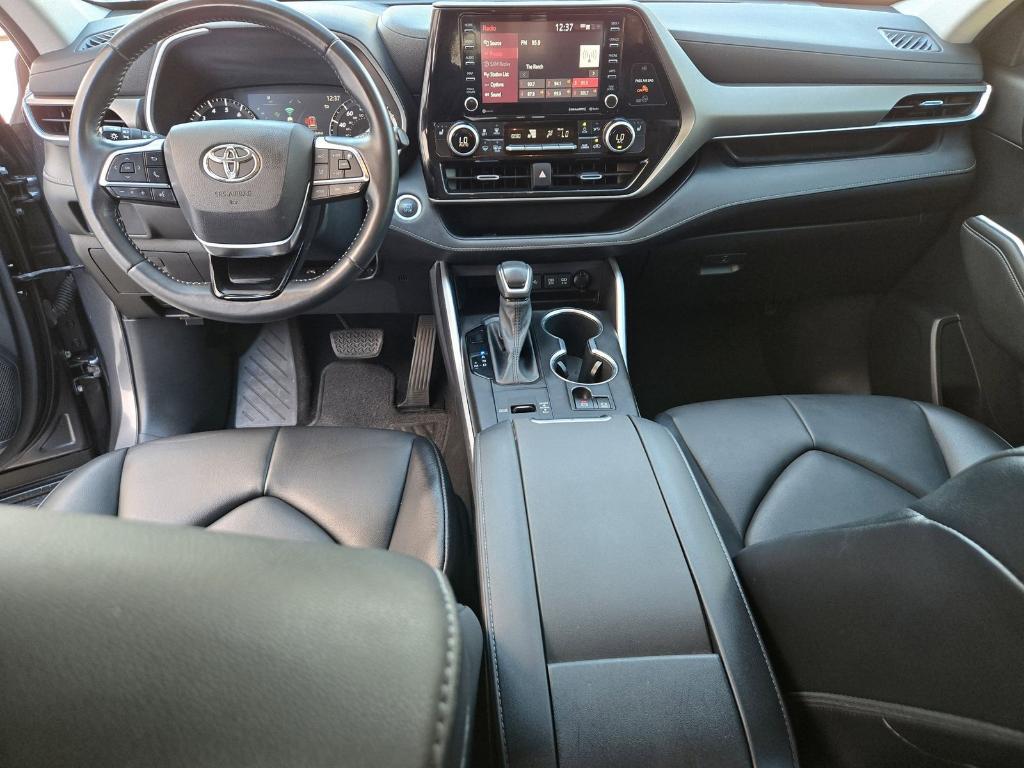 used 2021 Toyota Highlander car, priced at $22,594