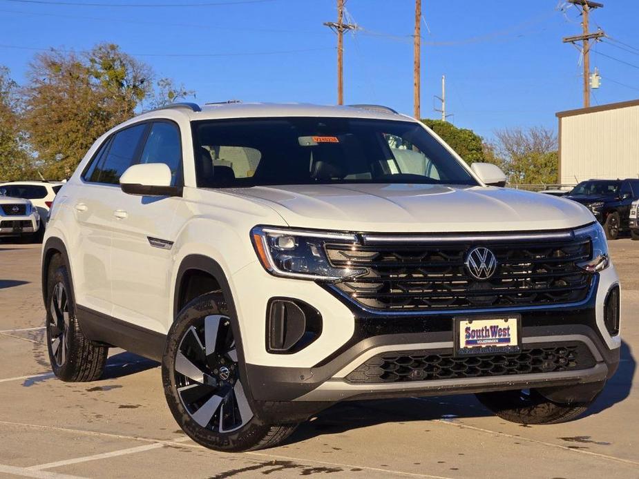 new 2024 Volkswagen Atlas Cross Sport car, priced at $37,940