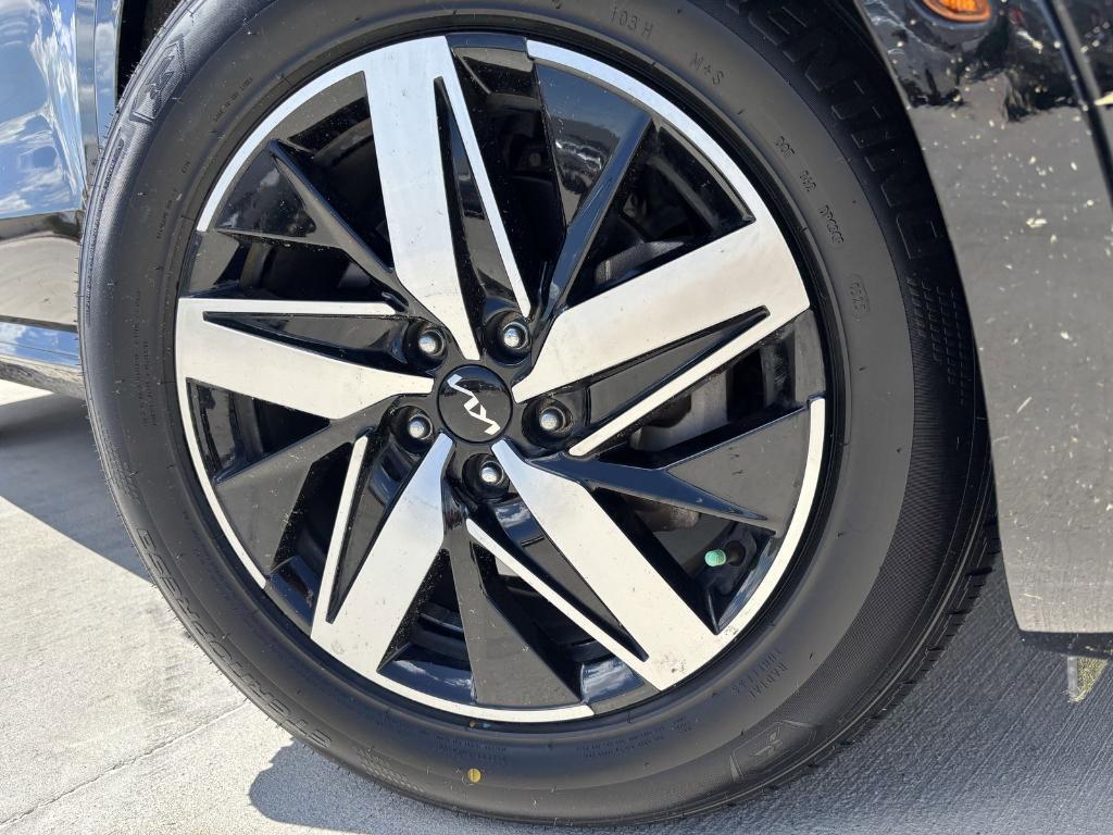used 2023 Kia Sorento car, priced at $27,522