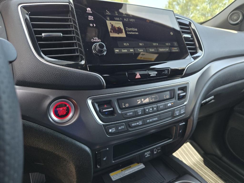 used 2022 Honda Passport car, priced at $27,395