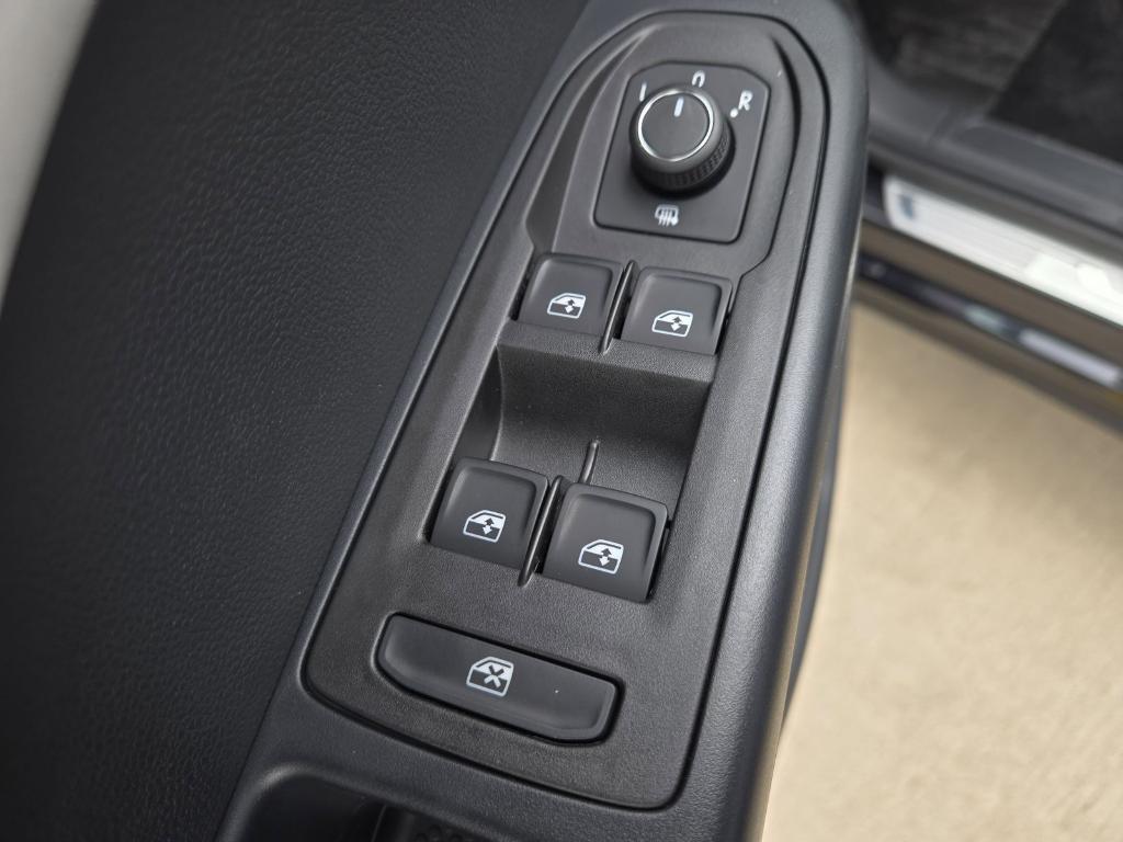 new 2025 Volkswagen Taos car, priced at $25,002