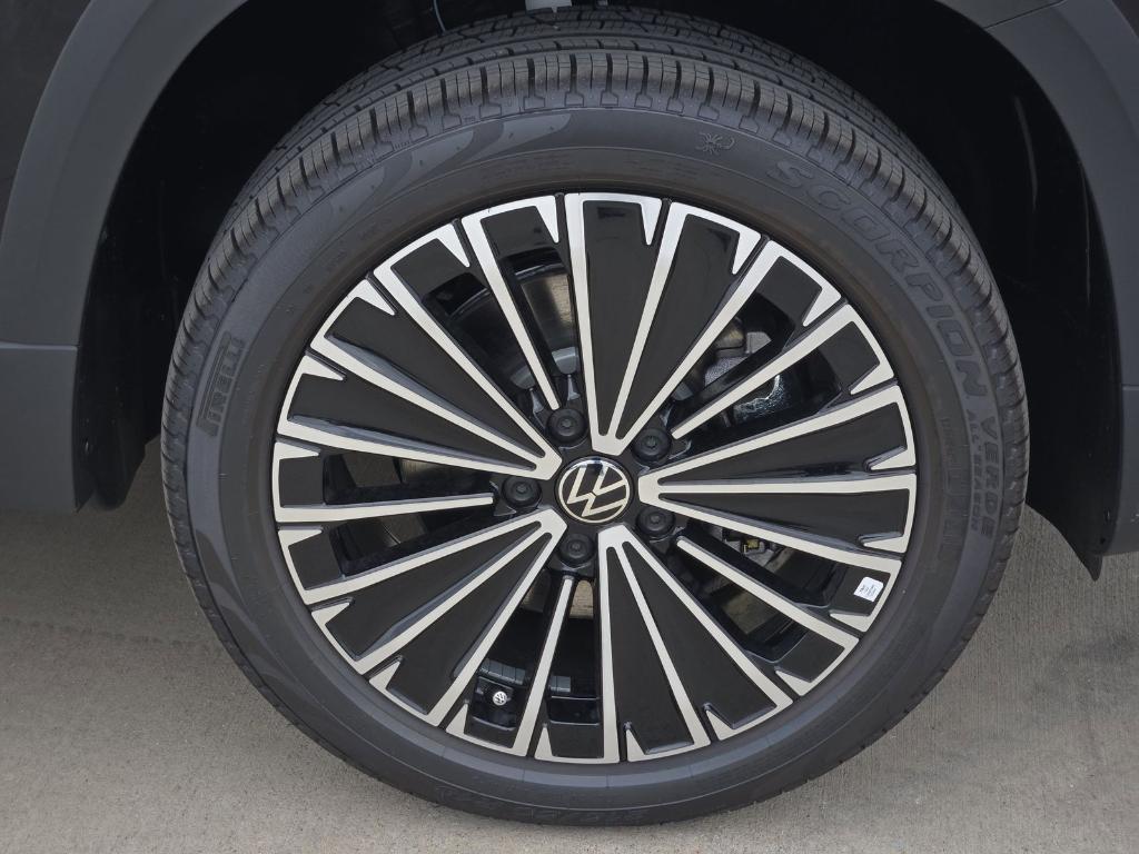 new 2025 Volkswagen Taos car, priced at $25,002