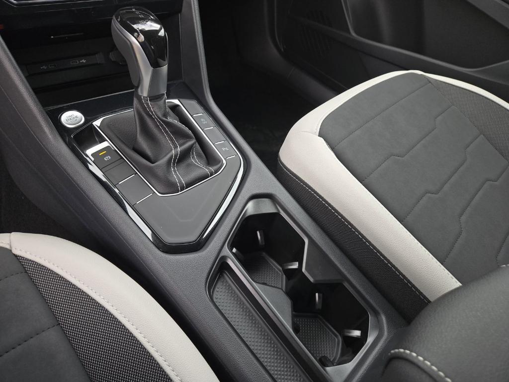 new 2025 Volkswagen Taos car, priced at $25,002