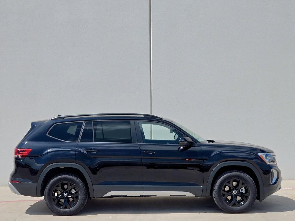 new 2025 Volkswagen Atlas car, priced at $44,624