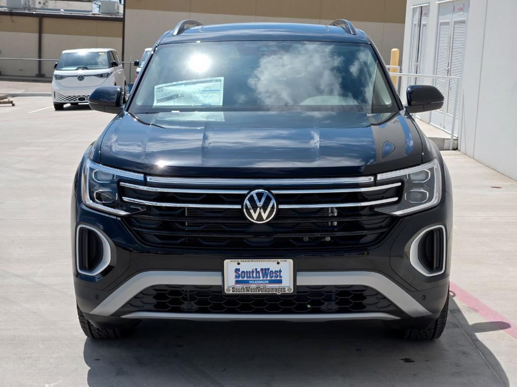 new 2025 Volkswagen Atlas car, priced at $44,624