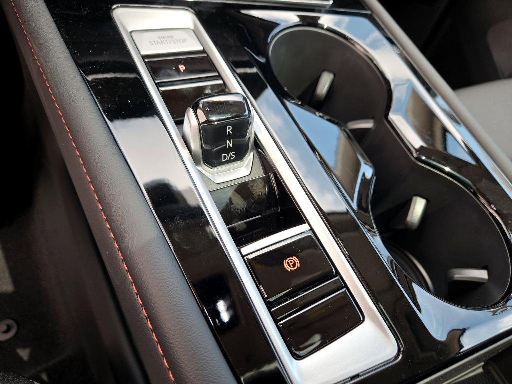 new 2025 Volkswagen Atlas car, priced at $44,624