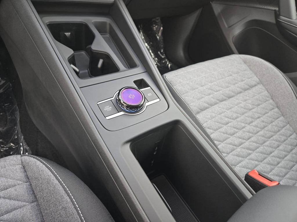 new 2025 Volkswagen Tiguan car, priced at $29,995