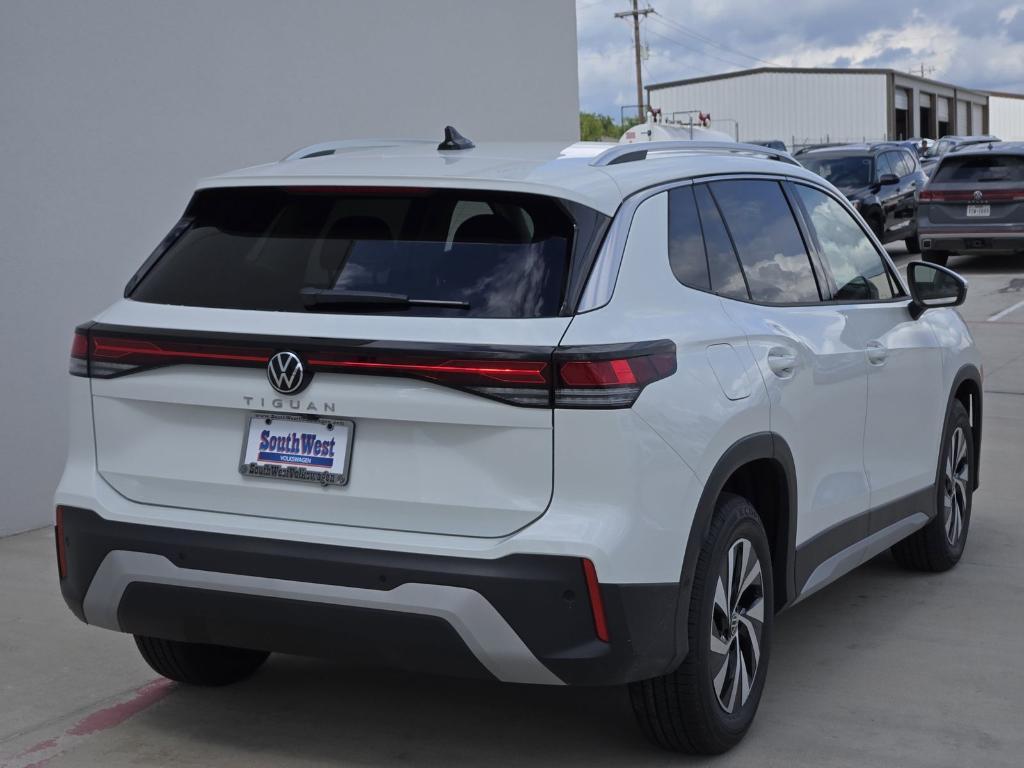 new 2025 Volkswagen Tiguan car, priced at $29,995