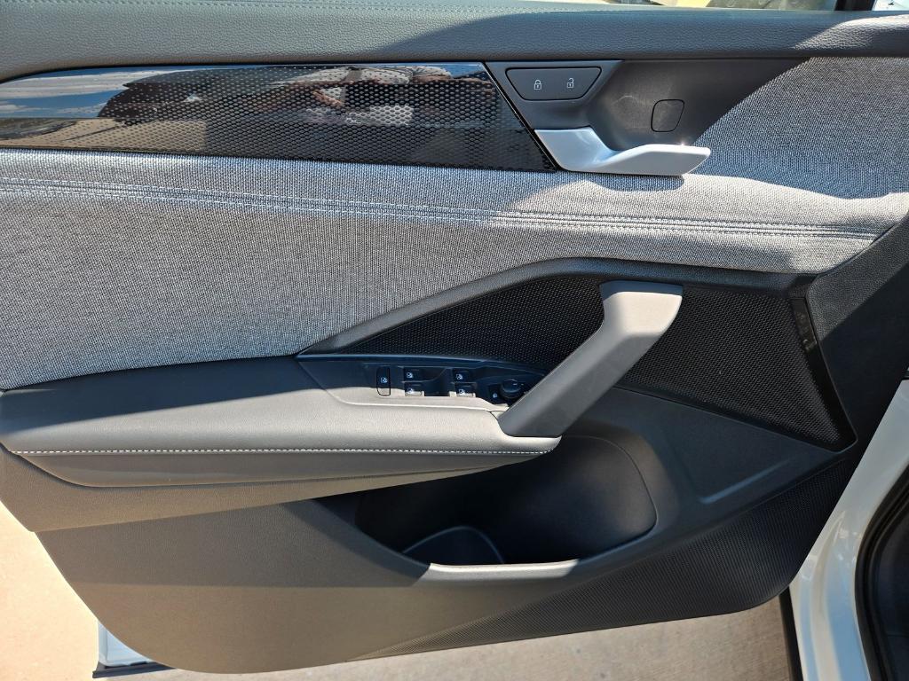 new 2025 Volkswagen Tiguan car, priced at $29,041