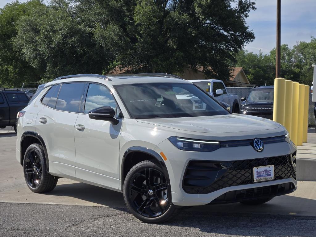 new 2025 Volkswagen Tiguan car, priced at $38,535