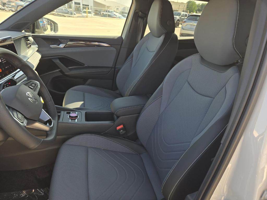 new 2025 Volkswagen Tiguan car, priced at $38,535