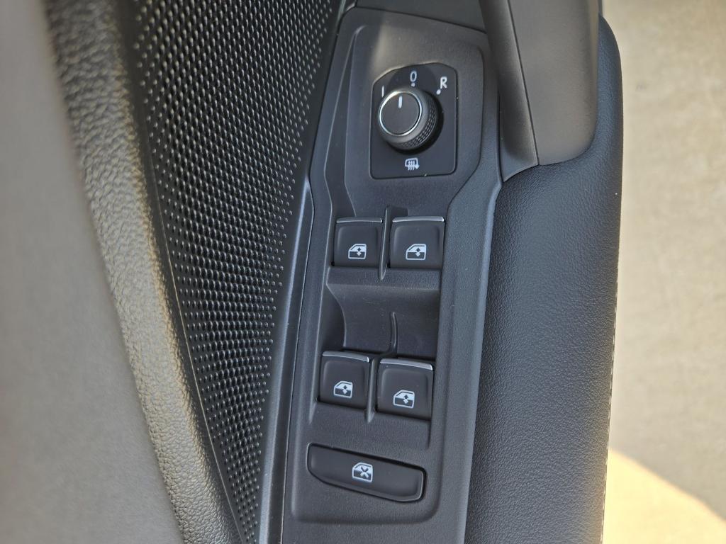new 2025 Volkswagen Tiguan car, priced at $38,535