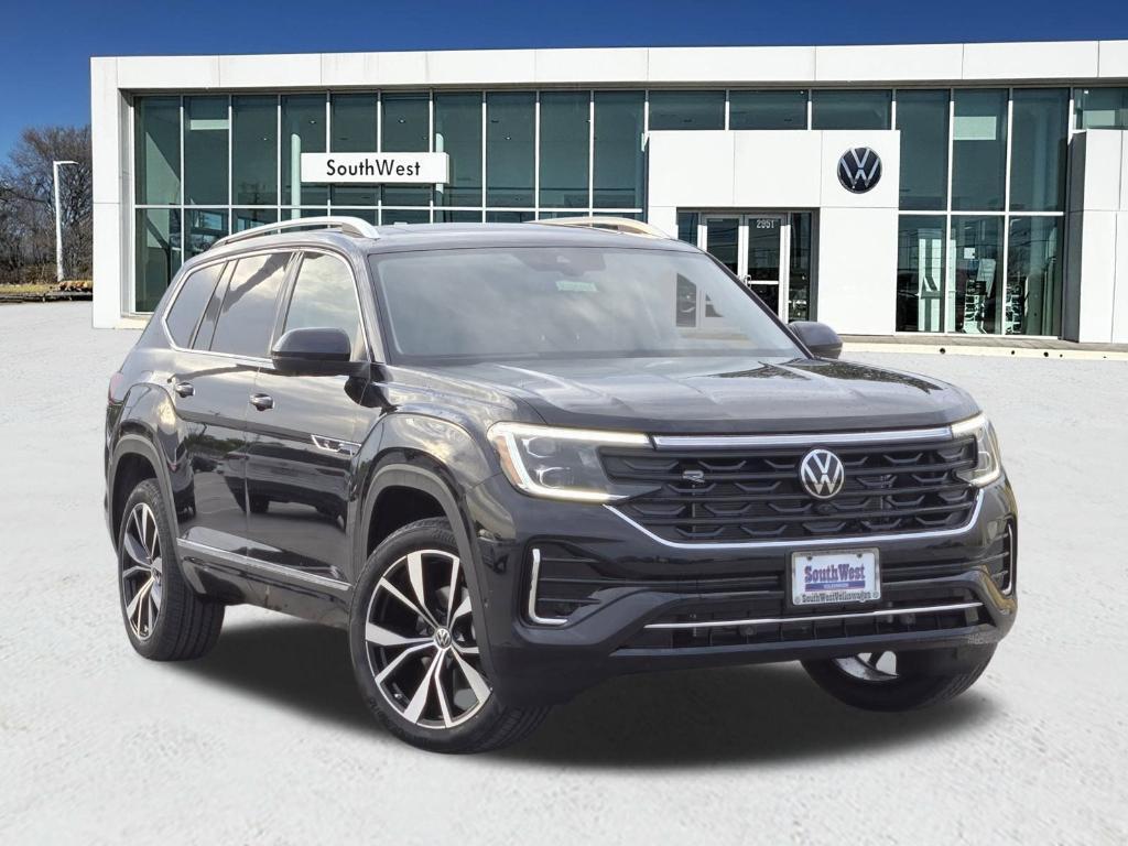 new 2025 Volkswagen Atlas car, priced at $51,885