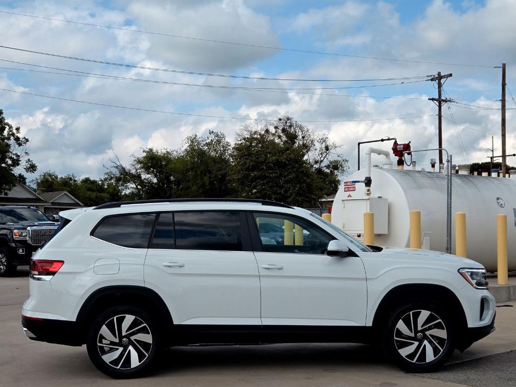 new 2025 Volkswagen Atlas car, priced at $41,851