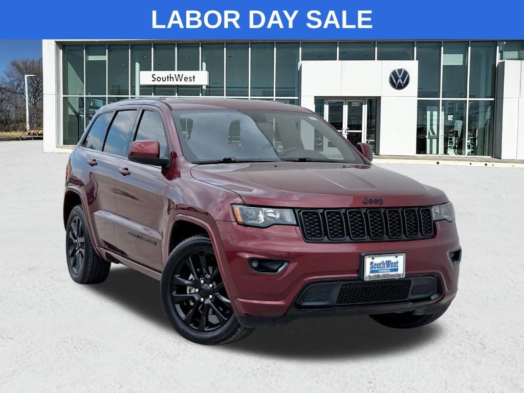 used 2018 Jeep Grand Cherokee car, priced at $14,396